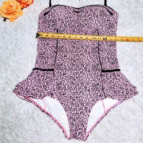 Betsey Johnson Pin Up Style Swim Suit - Picture 5 of 11